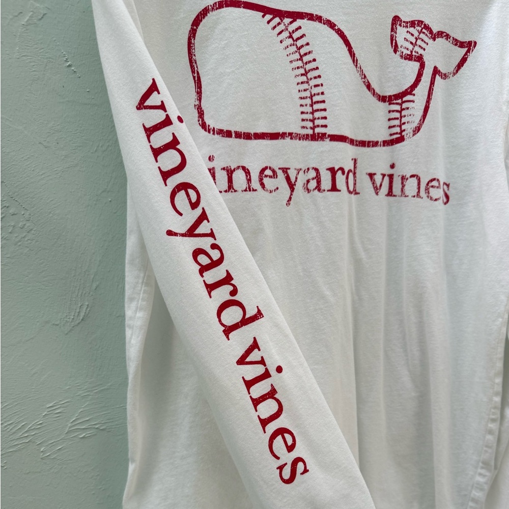 Vineyard Vines White Long-Sleeve Pocket Tee with Red Whale Logo